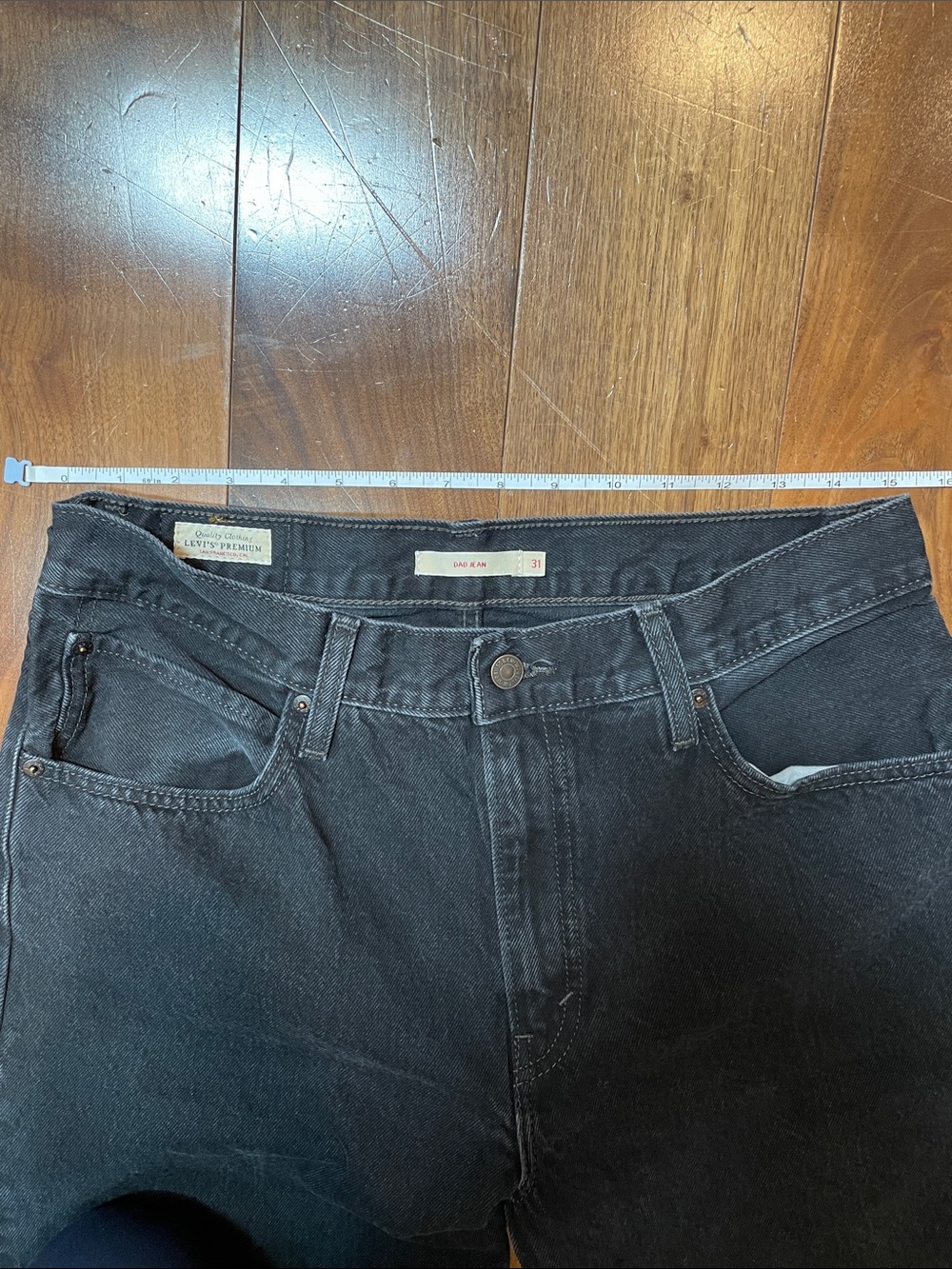 Women’s Levi’s Dad Jean washed black size 31 EUC - Picture 5 of 8